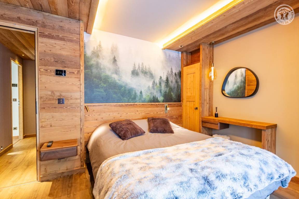 150 m² Gîte ∙ 5 Schlafzimmer ∙ 10 Gäste – Bild 9