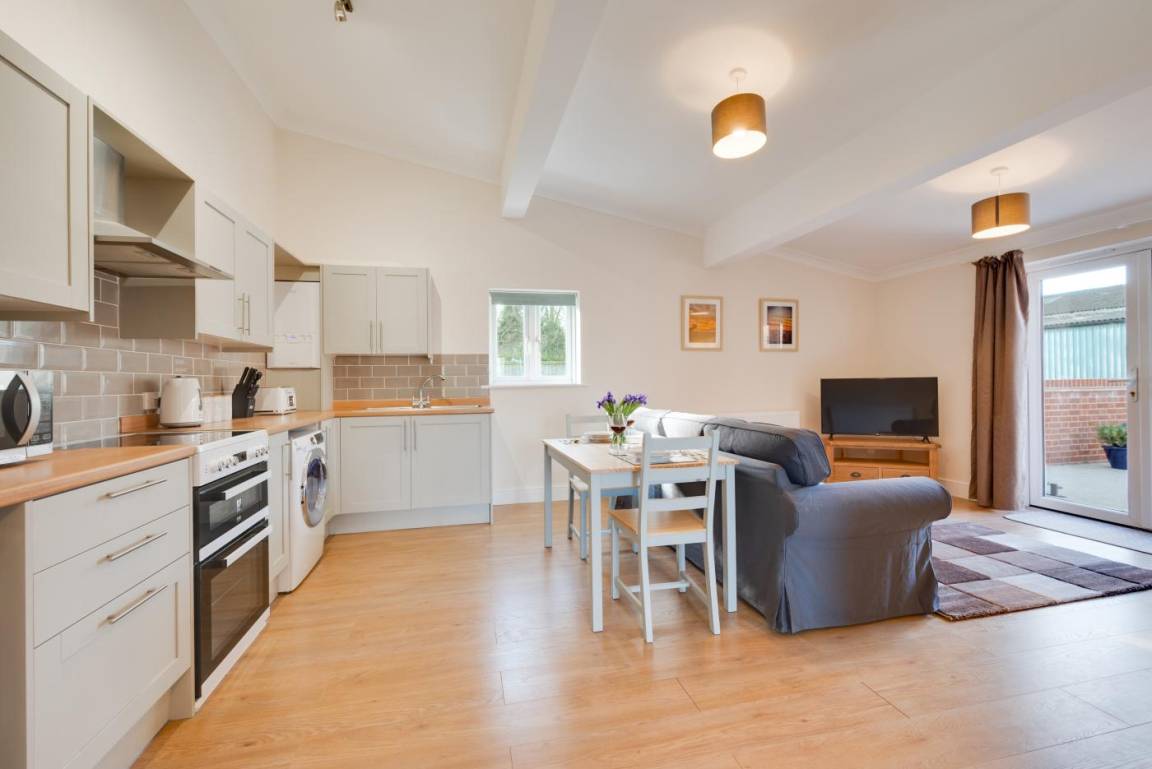 House ∙ 1 Bedroom ∙ 2 Guests - Norfolk