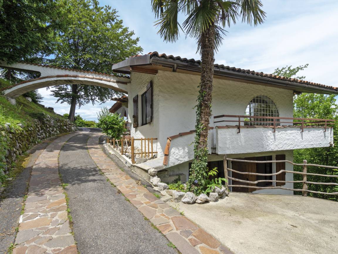 85 M² Huis ∙ 3 Slaapkamers ∙ 6 Gasten - Verbania
