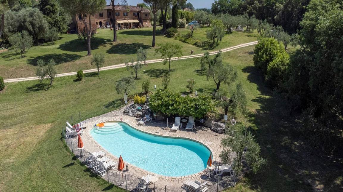 55 M² Casa ∙ 1 Habitación ∙ 4 Huéspedes - Siena