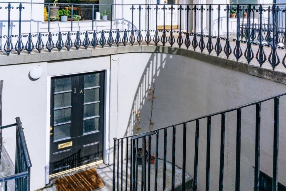 65 M² Apartment ∙ 3 Bedrooms ∙ 5 Guests - Leith