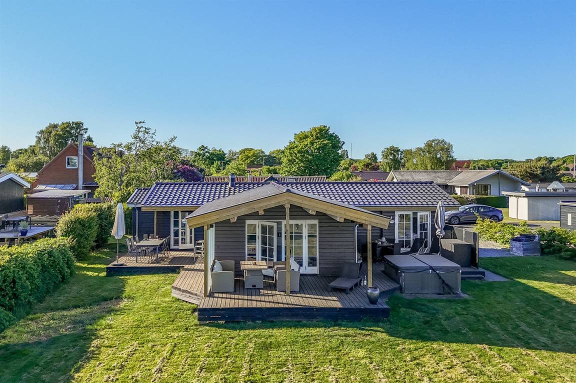 74 m&sup2; Ferienhaus 3 Schlafzimmer 6 G&auml;ste