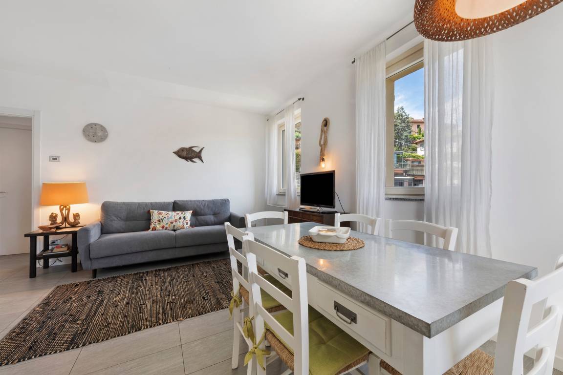 70 M² Appartement ∙ 2 Slaapkamers ∙ 6 Gasten - Varenna