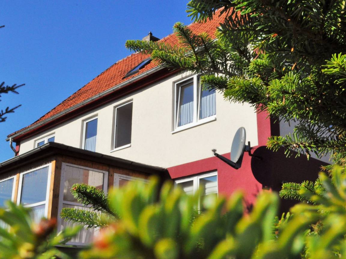 300 M² Ferienhaus ∙ 7 Schlafzimmer ∙ 13 Gäste - Elend