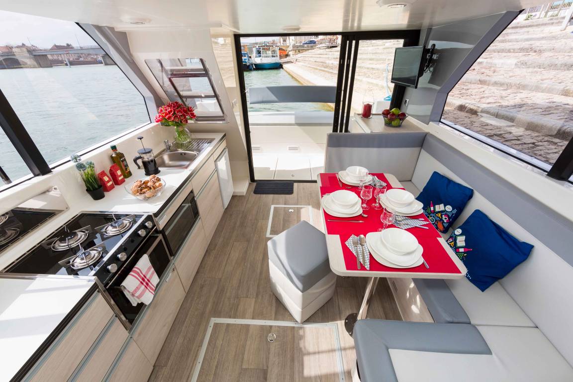 Houseboat ∙ 2 Bedrooms ∙ 5 Guests - Hilversum