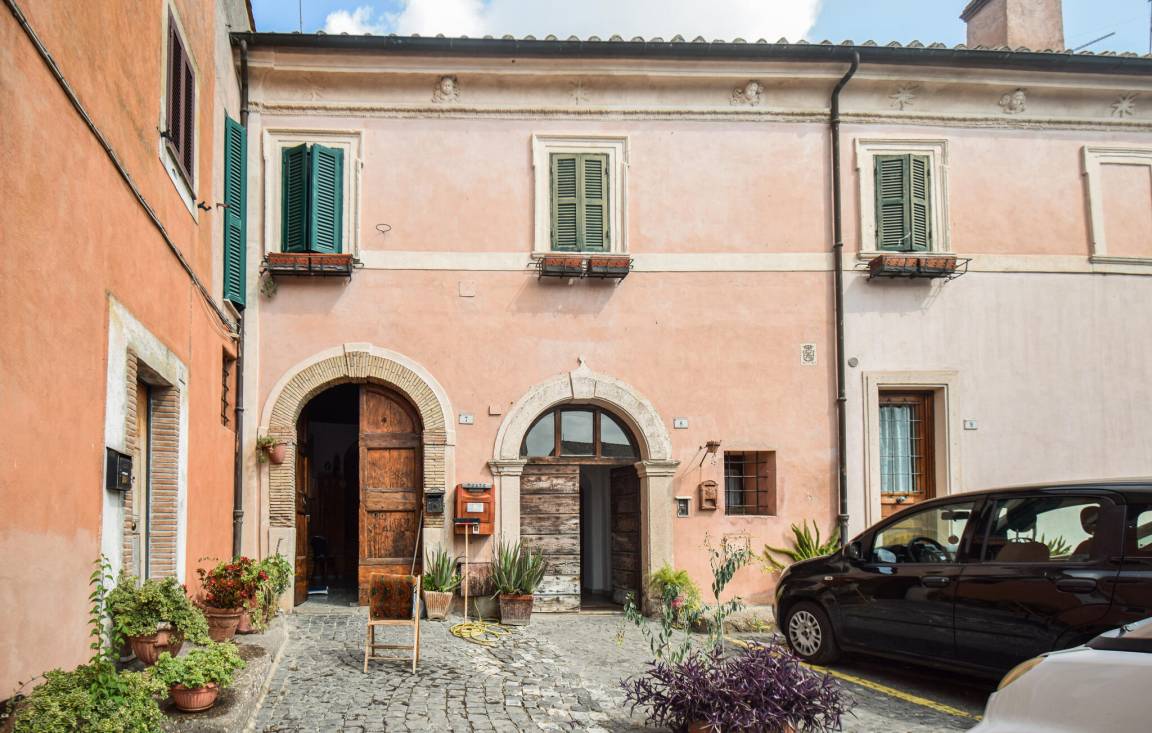 250 M² Talo ∙ 4 Makuuhuonetta ∙ 10 Vierasta - Cerveteri