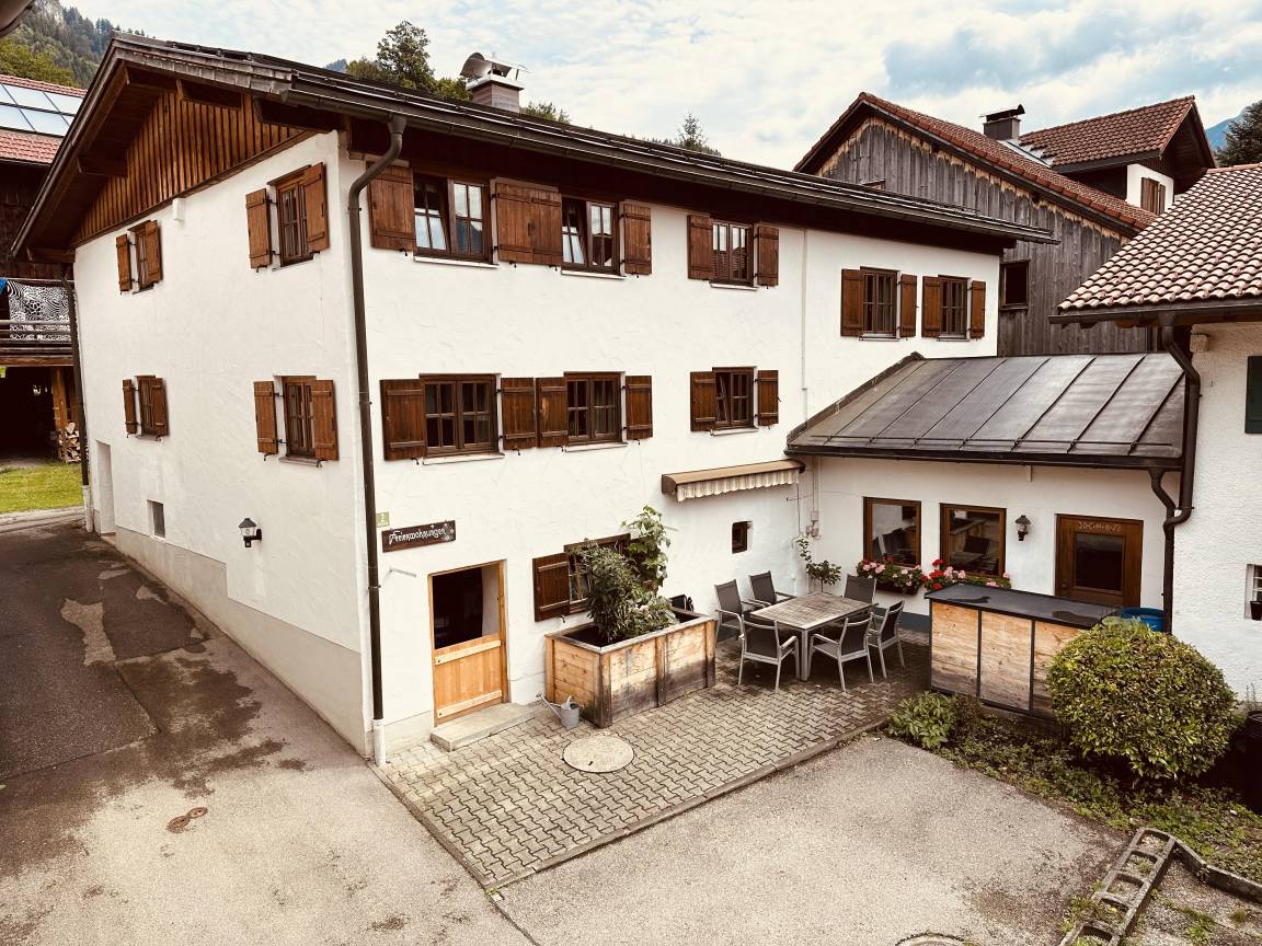 58 M² Ferienwohnung ∙ 2 Schlafzimmer ∙ 4 Gäste - Tannheimer Tal