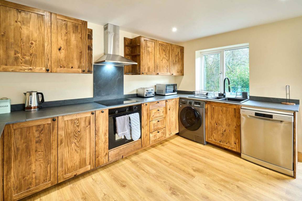 Apartment ∙ 4 Bedrooms ∙ 7 Guests - Barnstaple