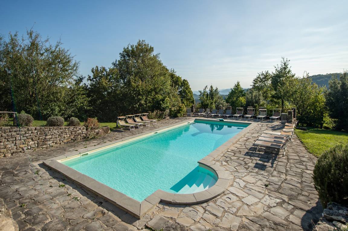 500 M² Villa ∙ 9 Schlafzimmer ∙ 18 Gäste - Umbrien