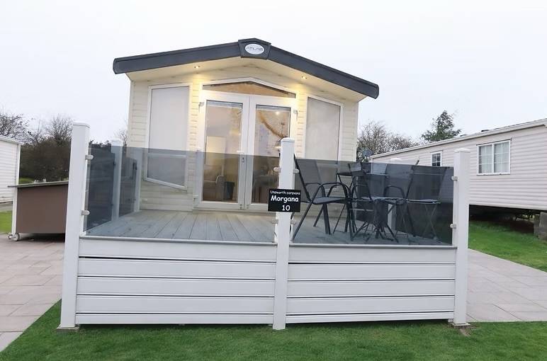 40 M² Cabin ∙ 2 Bedrooms ∙ 6 Guests - Benllech