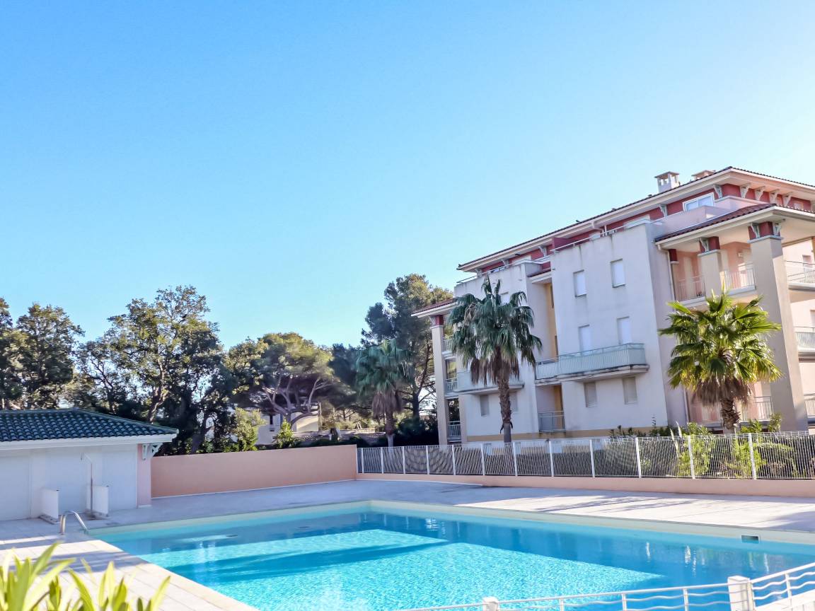 48 M² Ferienwohnung ∙ 2 Schlafzimmer ∙ 4 Gäste - Fréjus