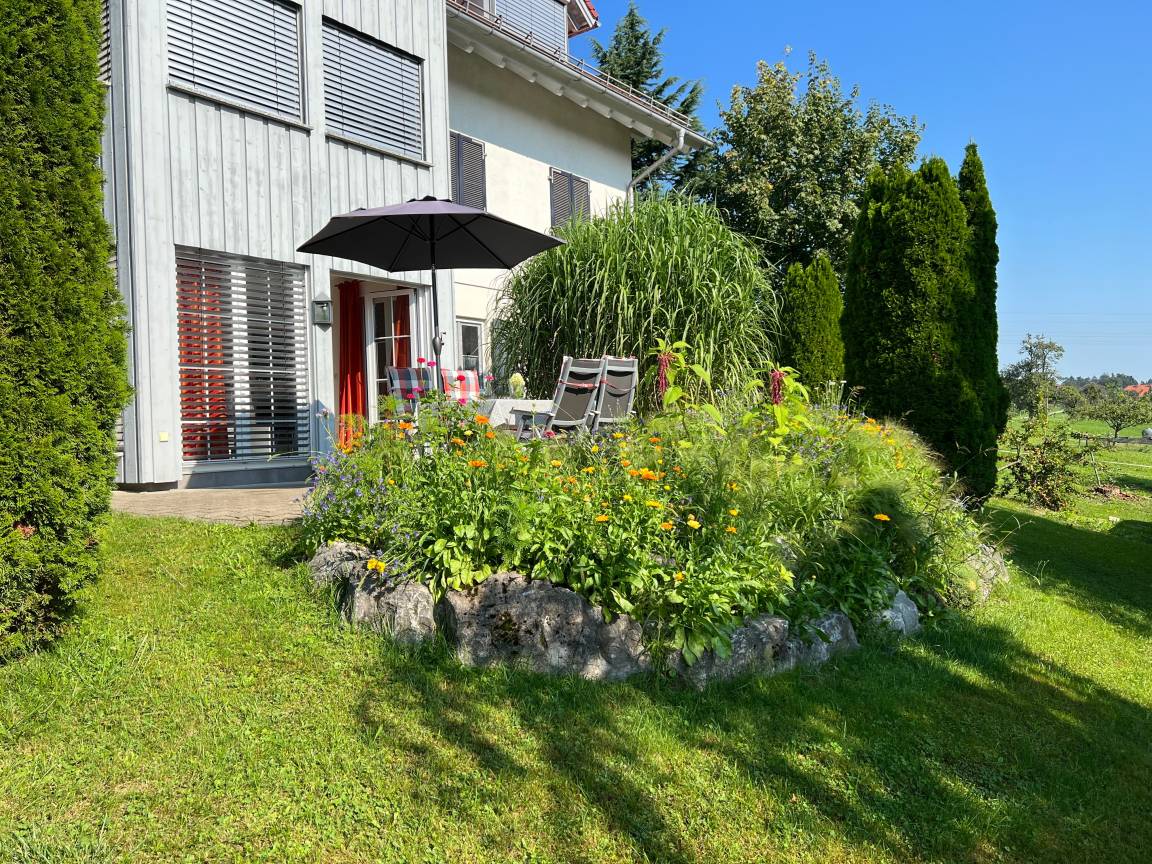 55 M² Ferienwohnung ∙ 1 Schlafzimmer ∙ 4 Gäste - Achberg