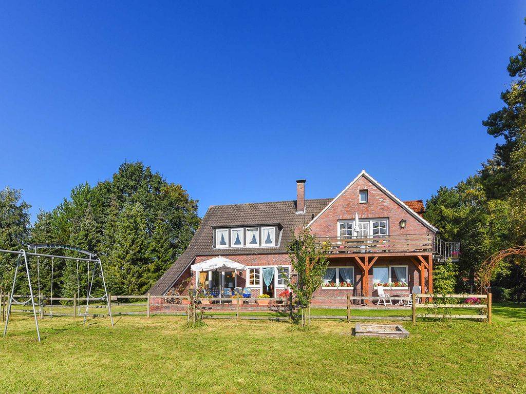 185 M² Ferienhaus ∙ 3 Schlafzimmer ∙ 6 Gäste - Bensersiel
