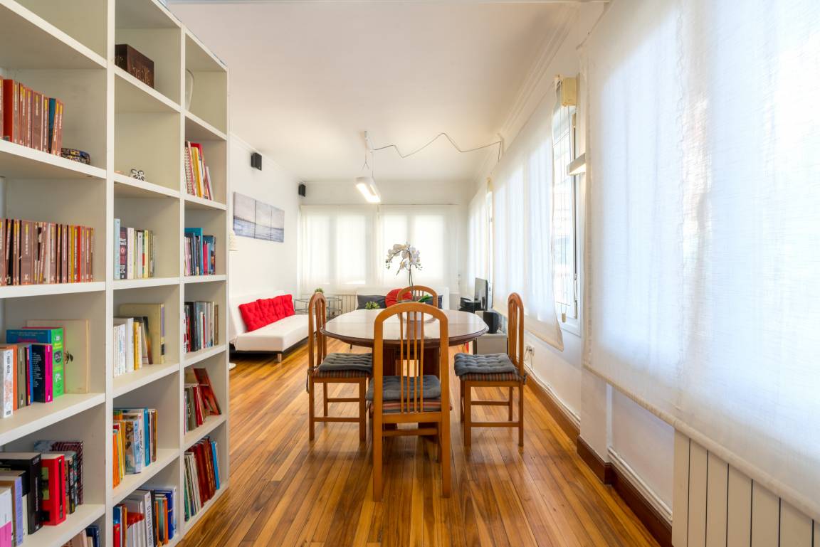 67 M² Apartamento ∙ 2 Habitaciones ∙ 4 Huéspedes - Sondica