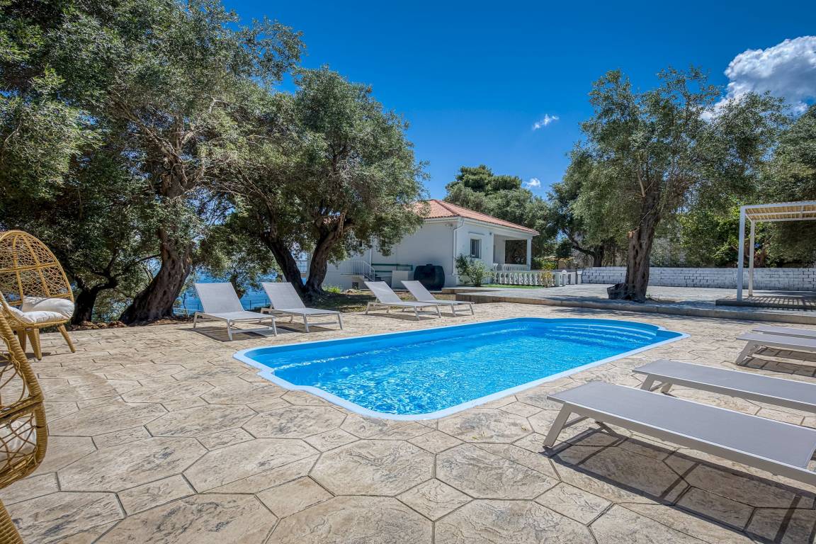 150 M² Villa ∙ 4 Schlafzimmer ∙ 8 Gäste - Korfu