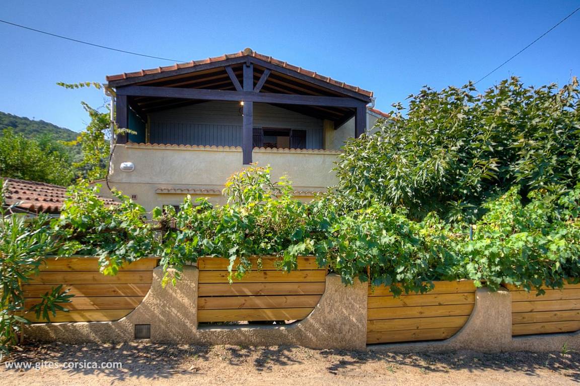 61 m&sup2; G&icirc;te 2 Schlafzimmer 4 G&auml;ste
