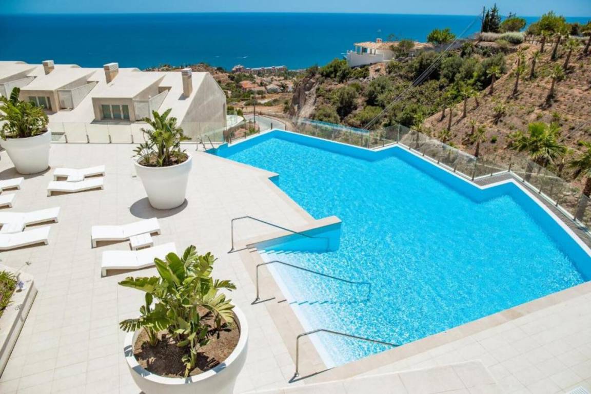 120 M² Apartment ∙ 3 Bedrooms ∙ 6 Guests - Benalmádena