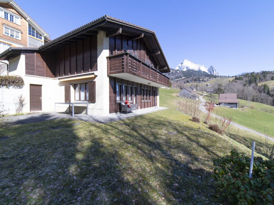 111 M² Ferienhaus ∙ 3 Schlafzimmer ∙ 6 Gäste - Wildhaus