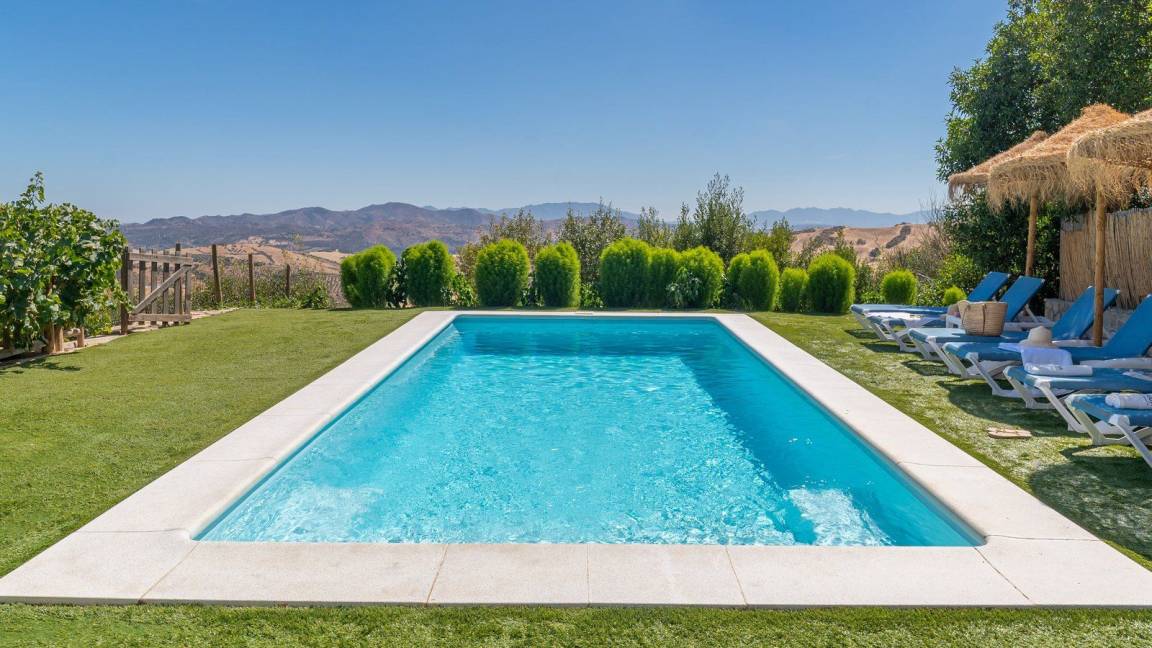 250 M² House ∙ 4 Bedrooms ∙ 8 Guests - Antequera