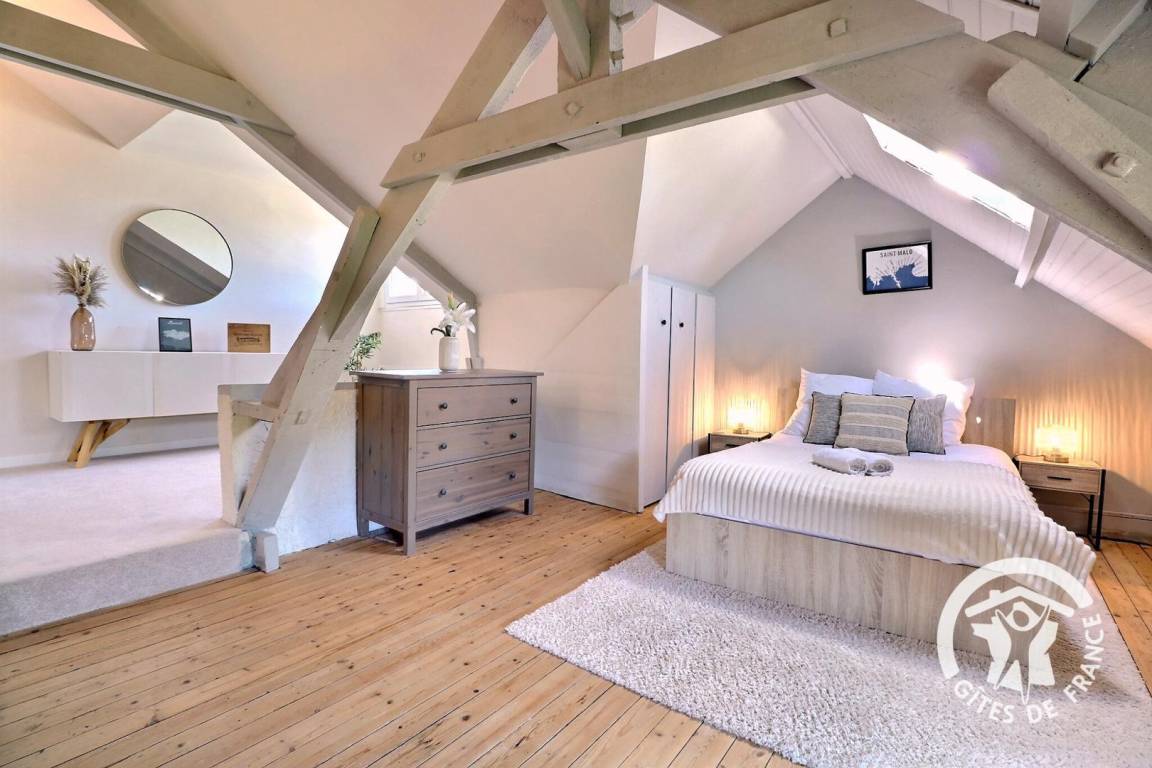 208 m² Gîte ∙ 3 Schlafzimmer ∙ 8 Gäste – Bild 15
