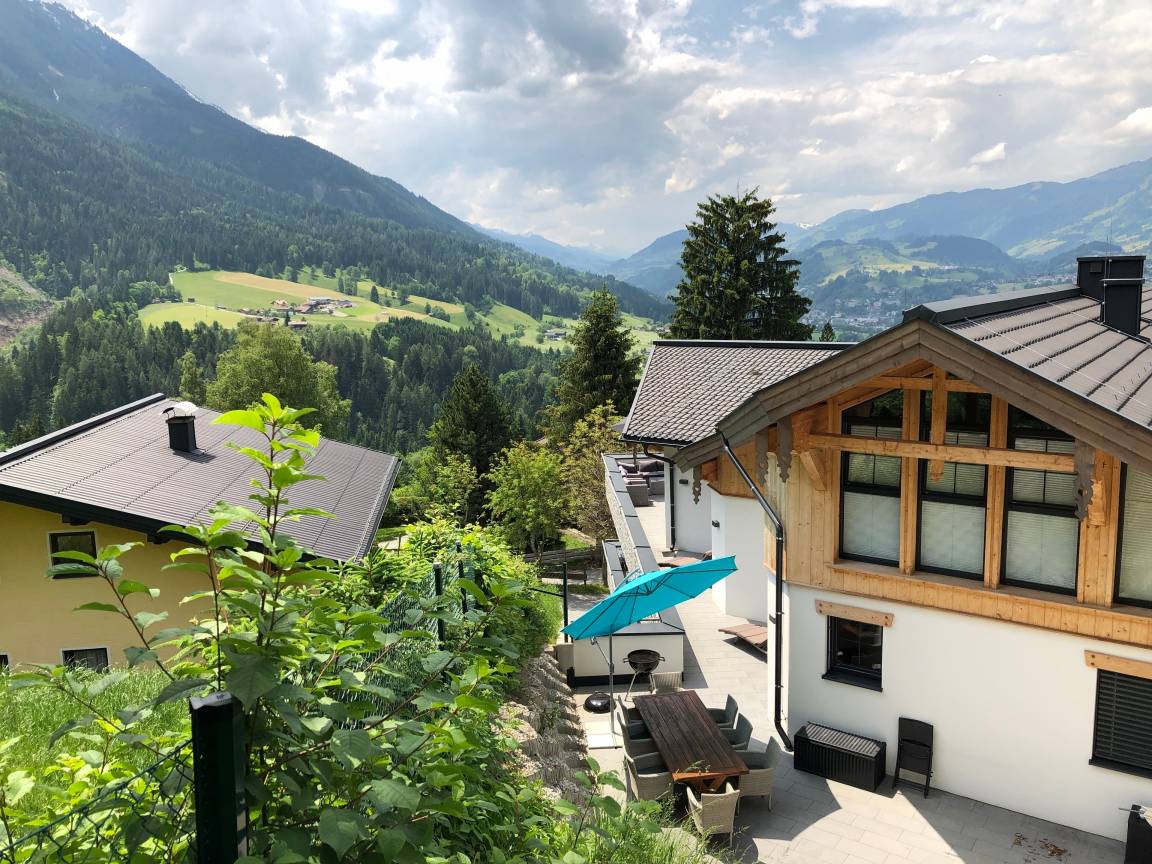 120 m² Ferienwohnung ∙ 4 Schlafzimmer ∙ 10 Gäste – Bild 1