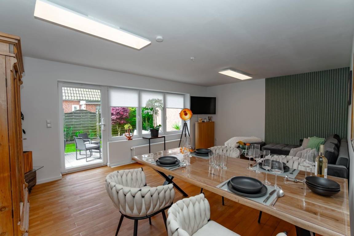 95 m² Ferienwohnung ∙ 2 Schlafzimmer ∙ 4 Gäste – Bild 3