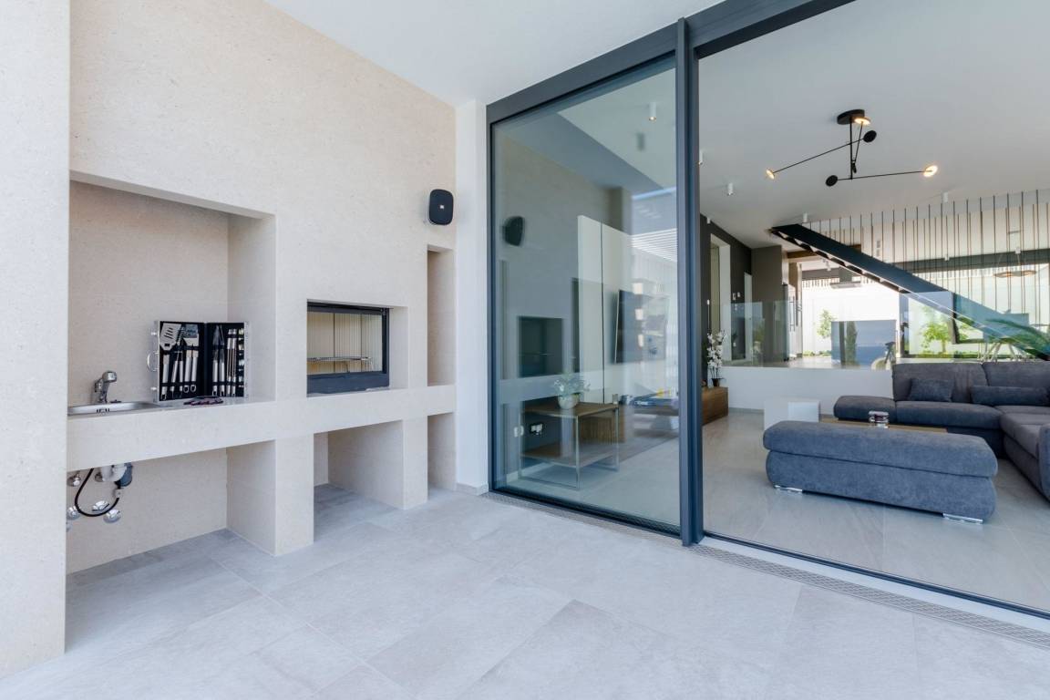 620 m&sup2; Ferienhaus 6 Schlafzimmer 16 G&auml;ste