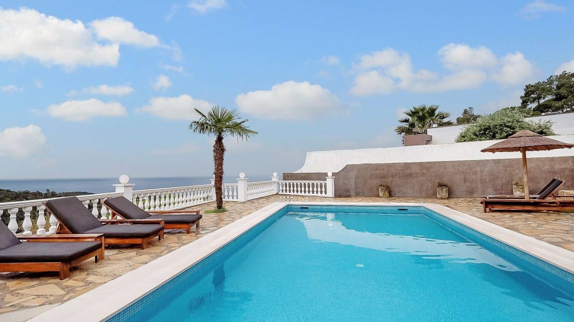 350 M² Villa ∙ 8 Habitaciones ∙ 17 Huéspedes - Lloret de Mar