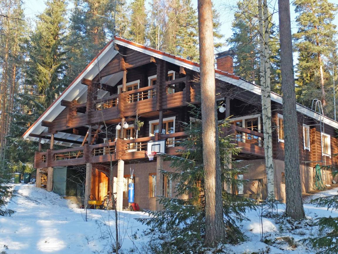 296 M² Talo ∙ 4 Makuuhuonetta ∙ 7 Vierasta - Joroinen