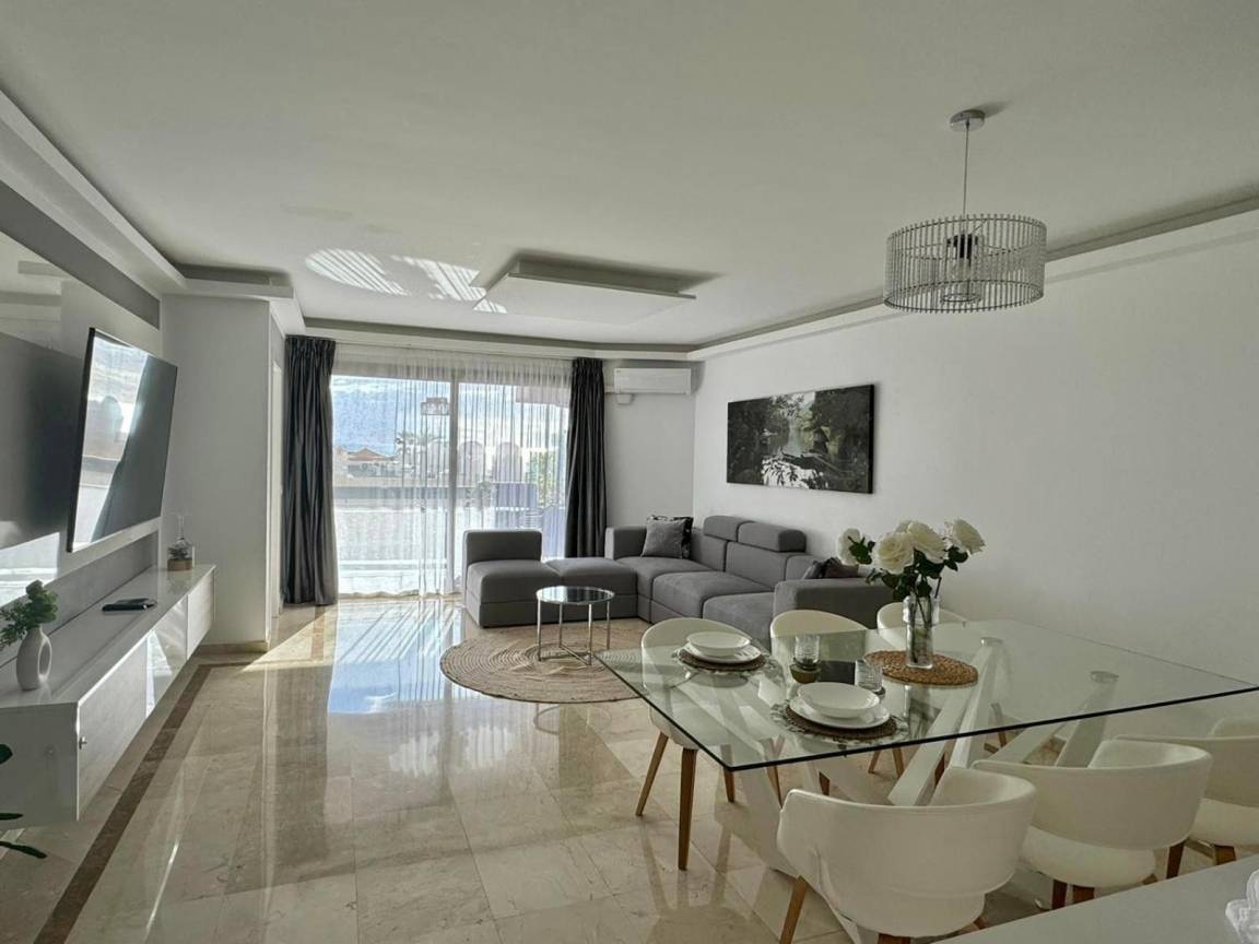 140 M² Ferienwohnung ∙ 2 Schlafzimmer ∙ 4 Gäste - Los Cristianos