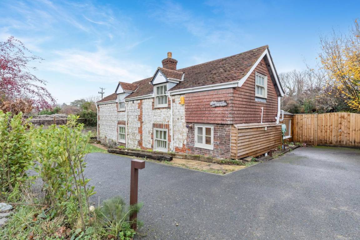 Cottage ∙ 3 Bedrooms ∙ 6 Guests - Isle of Wight