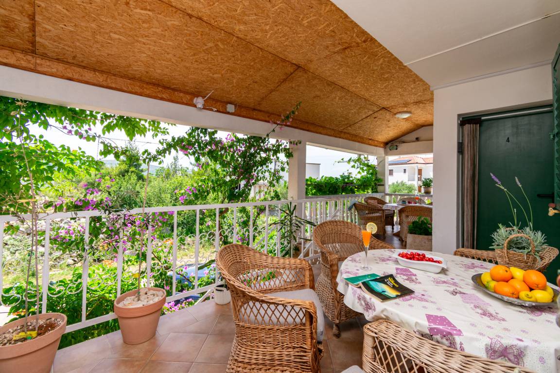 35 M² Ferienwohnung ∙ 1 Schlafzimmer ∙ 3 Gäste - Starigrad-Paklenica