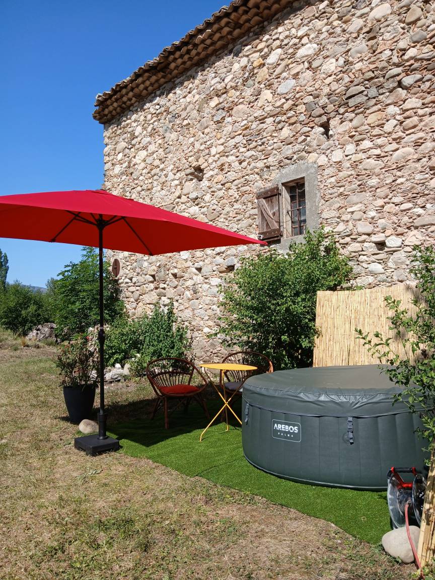 145 M² Maison De Vacances ∙ 2 Chambres ∙ 8 Personnes - Veynes