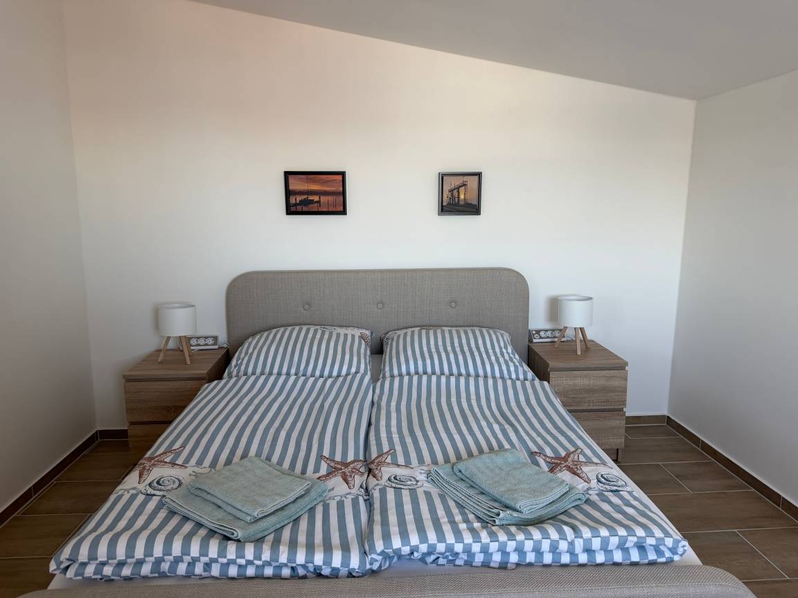 69 m² Ferienwohnung ∙ 2 Schlafzimmer ∙ 6 Gäste – Bild 2
