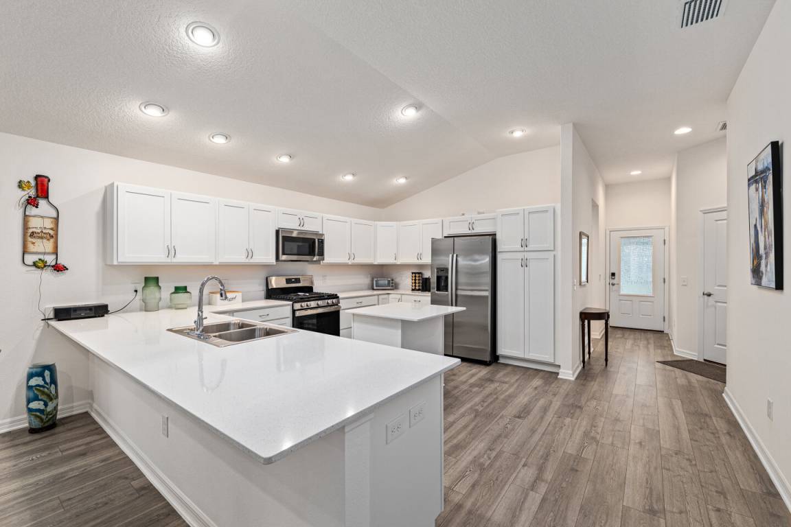 122 M² House ∙ 2 Bedrooms ∙ 4 Guests - Wildwood, FL