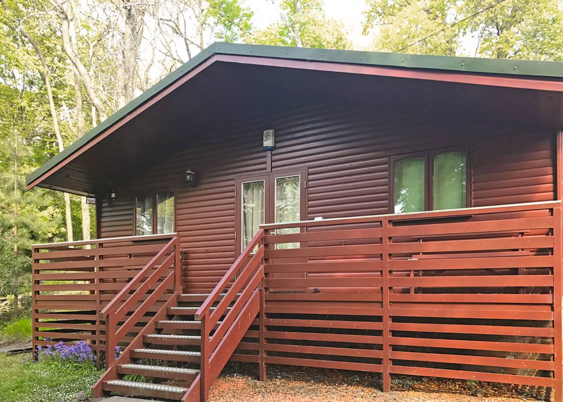 Chalet ∙ 2 Bedrooms ∙ 4 Guests - Falkirk