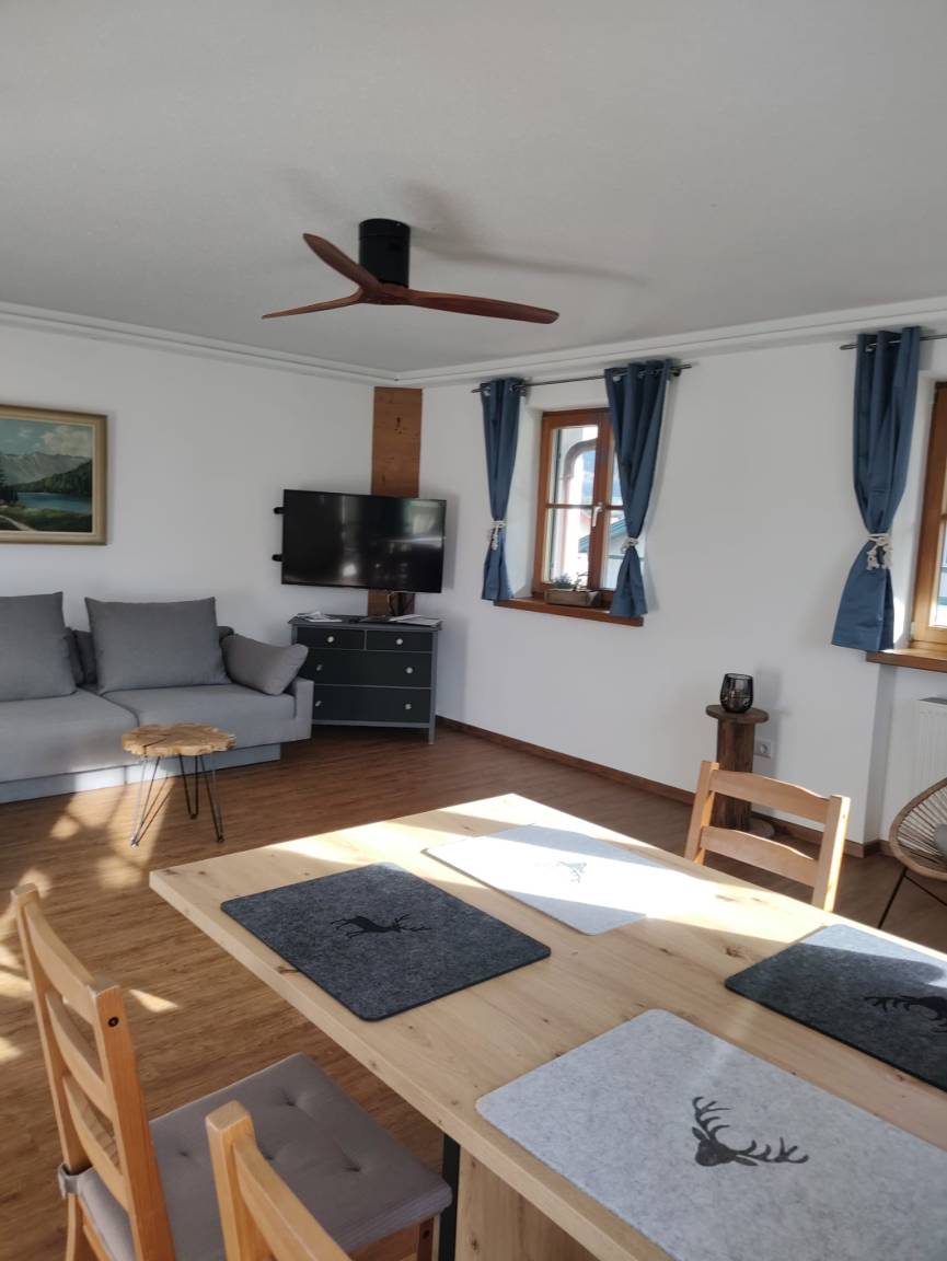 97 M² Ferienwohnung ∙ 2 Schlafzimmer ∙ 4 Gäste - Inzell