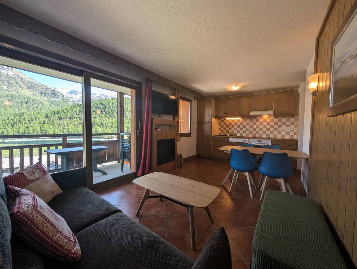 53 M² Appartement ∙ 2 Chambres ∙ 6 Personnes - Oulx