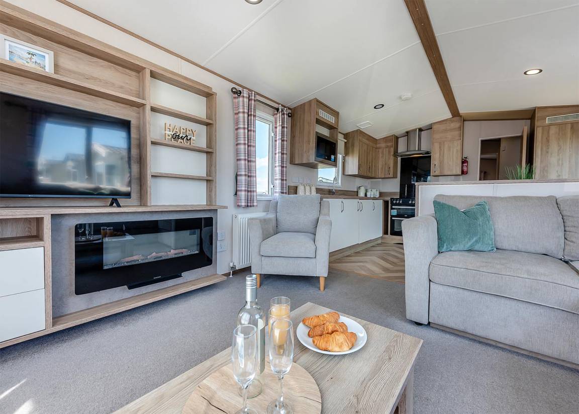 Caravan ∙ 2 Bedrooms ∙ 6 Guests - Hampshire