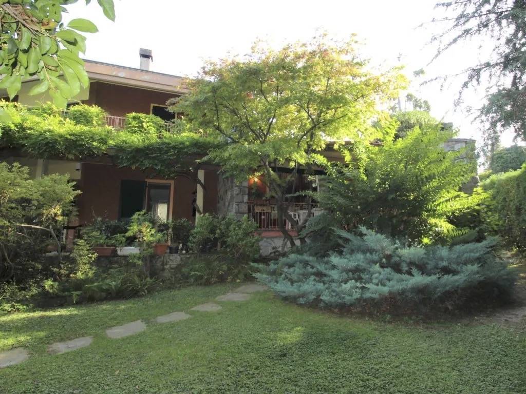 Villa ∙ 2 Slaapkamers ∙ 6 Gasten - Luino