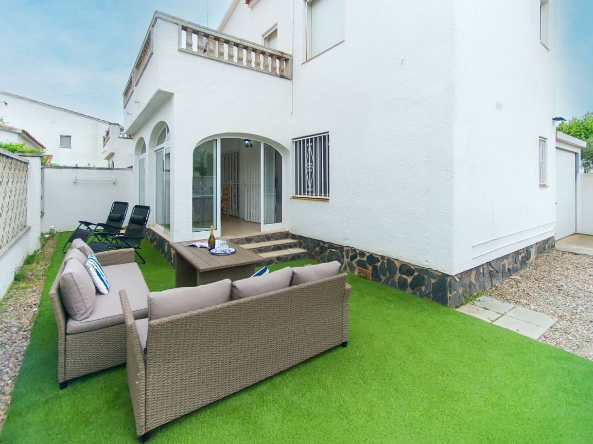 150 M² Maison De Vacances ∙ 1 Chambre ∙ 5 Personnes - Empuriabrava