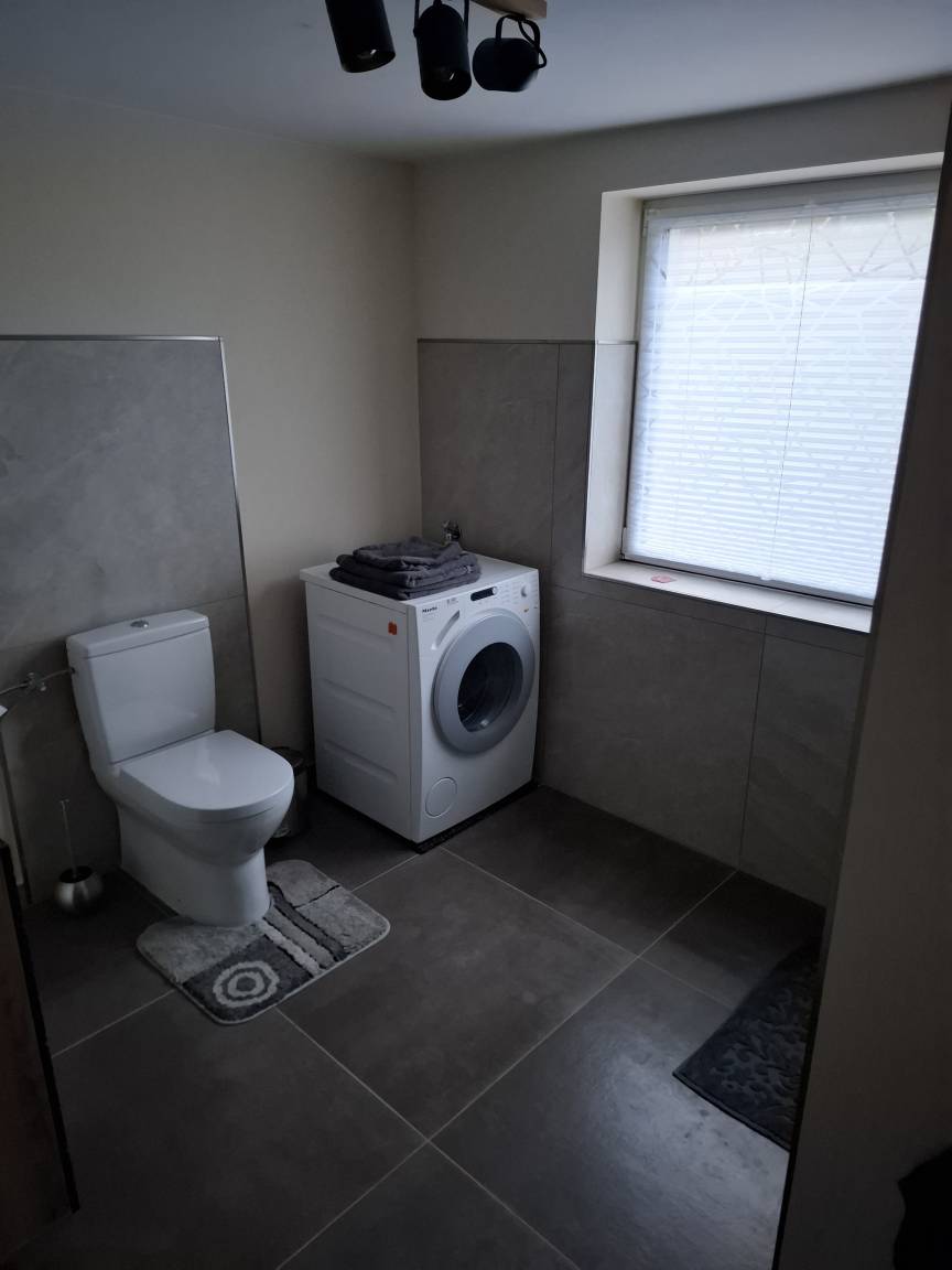 65 m² Ferienwohnung ∙ 1 Schlafzimmer ∙ 6 Gäste – Bild 12