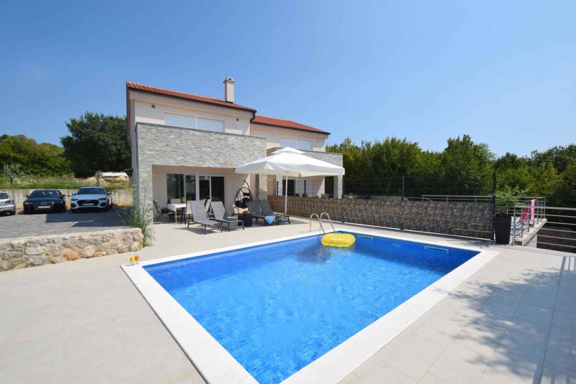 128 M² House ∙ 3 Bedrooms ∙ 7 Guests - Krk