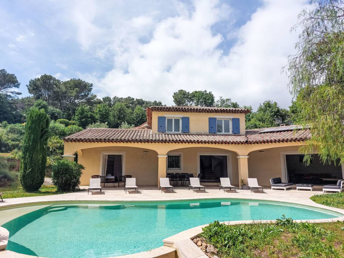 200 M² Maison De Vacances ∙ 4 Chambres ∙ 8 Personnes - Cagnes-sur-Mer