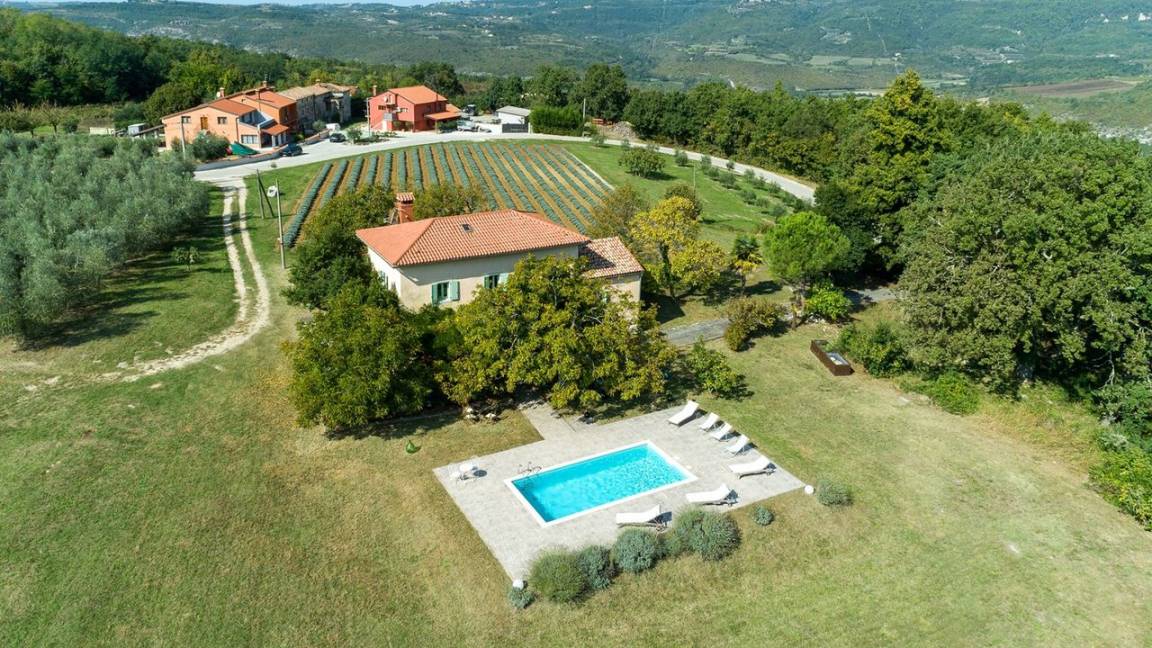 240 M² Appartamento Vacanza ∙ 4 Camere Da Letto ∙ 8 Ospiti - Parenzo