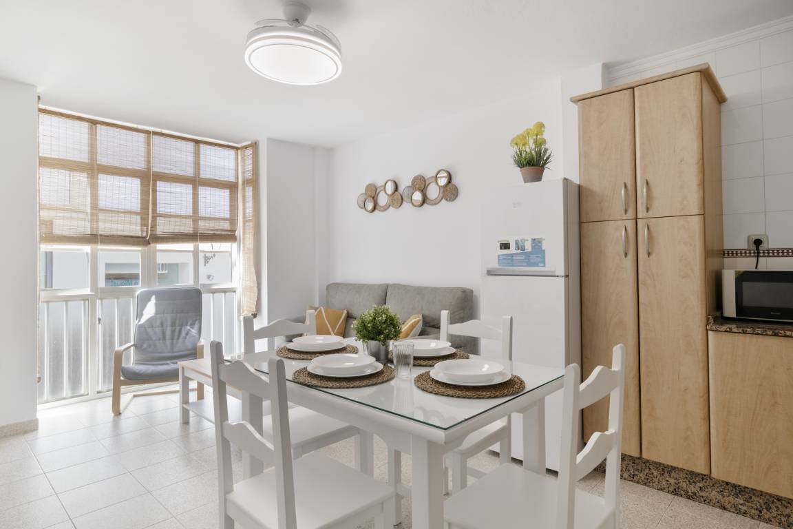59 M² Apartamento ∙ 2 Habitaciones ∙ 4 Huéspedes - Conil de la Frontera