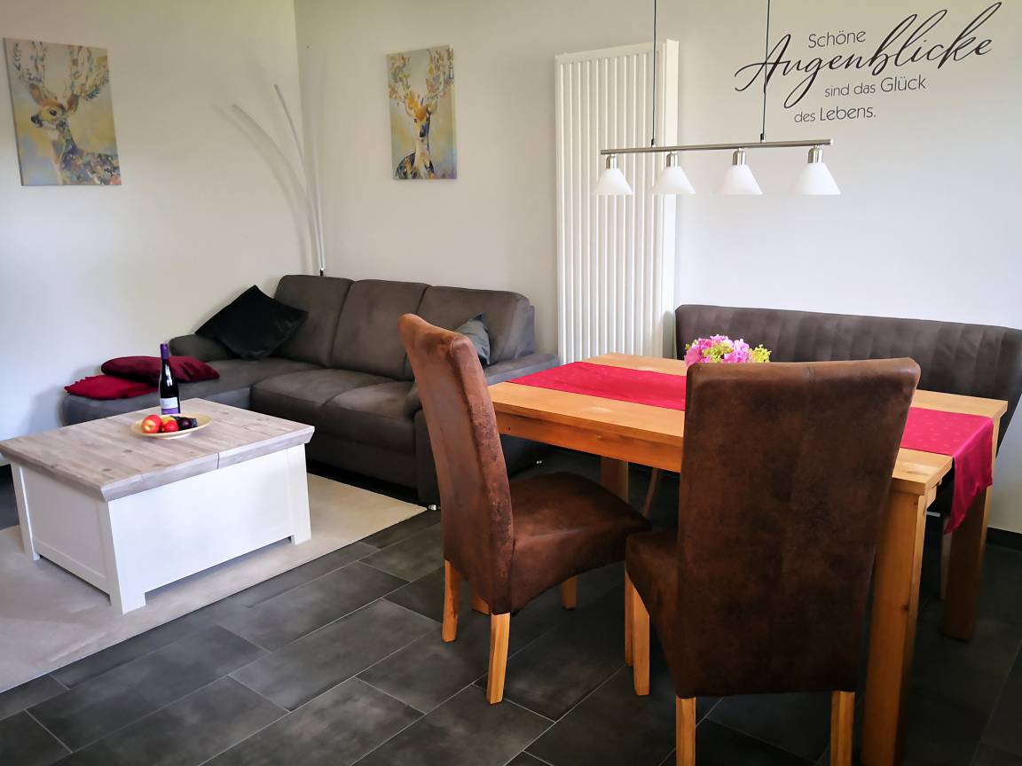 65 m² Ferienwohnung ∙ 2 Schlafzimmer ∙ 4 Gäste – Bild 4