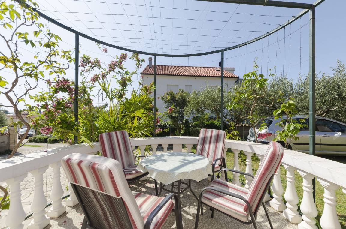 32 M² Appartement ∙ 1 Chambre ∙ 4 Personnes - Vodice, Horvátország