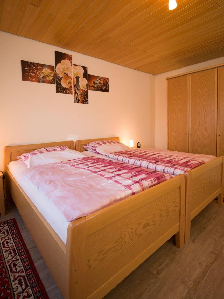 79 M² Ferienwohnung ∙ 1 Schlafzimmer ∙ 3 Gäste - Losheim am See