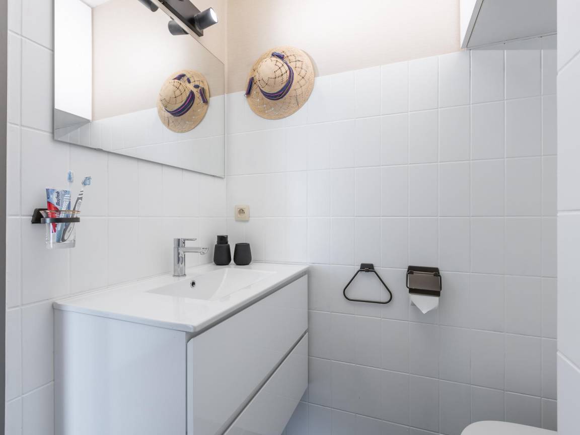 65 m² Ferienwohnung ∙ 1 Schlafzimmer ∙ 4 Gäste – Bild 14